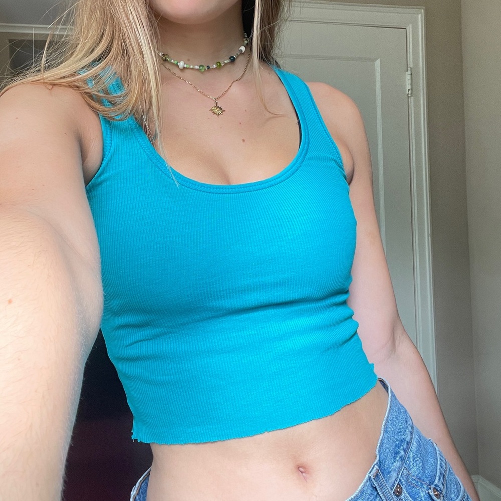 teal ribbed cropped cami tank!